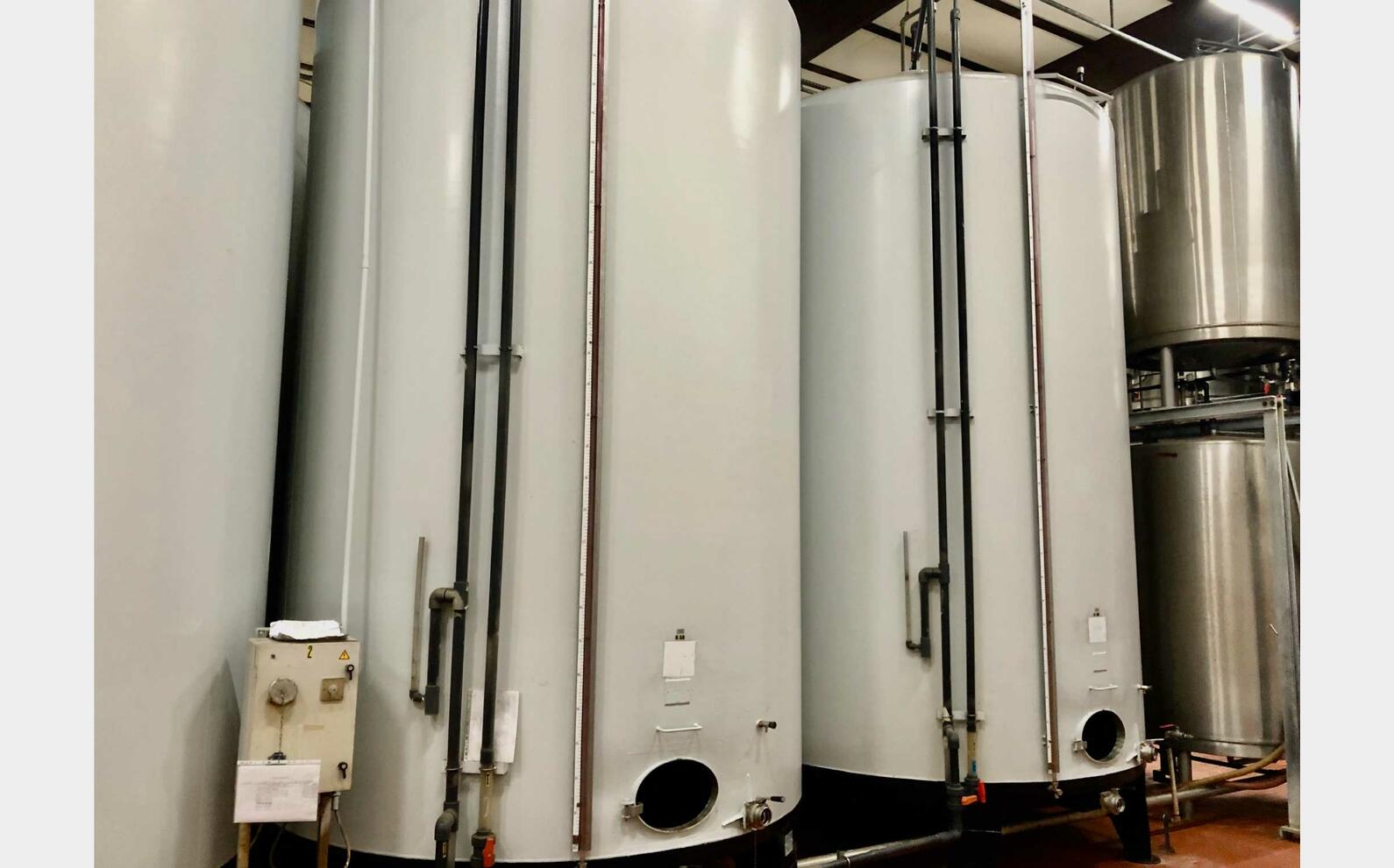 Epoxy steel tank 325 HL (32 500 liters)