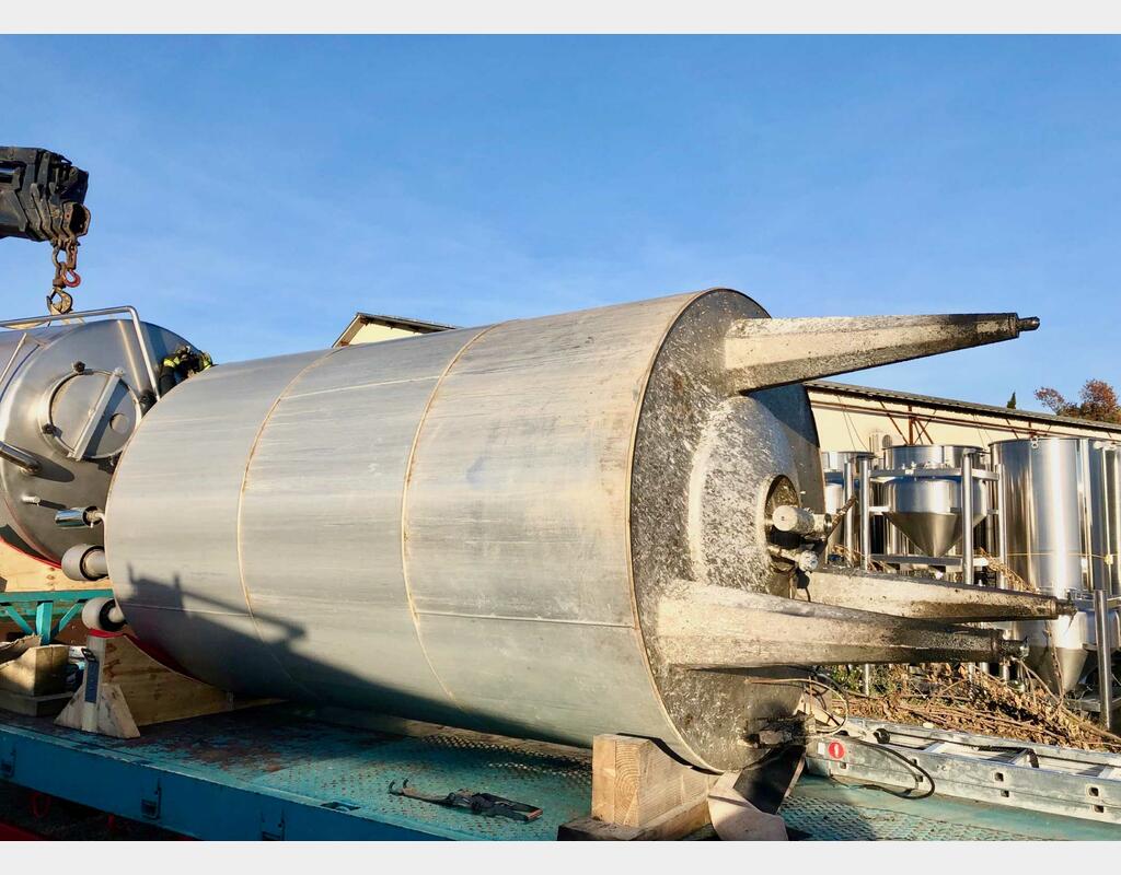 Stainless steel tank - Insulated