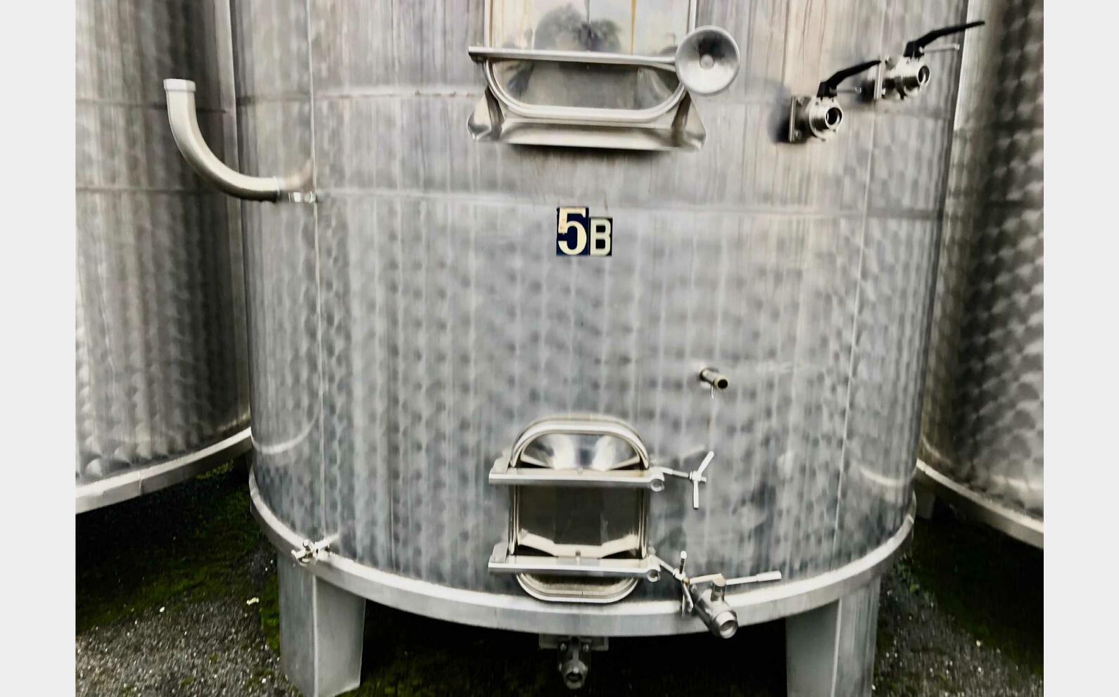Stainless steel tank 304 91 HL + 51 HL (14 200 liters) STAI