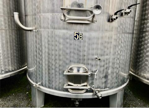 Cuve inox 304 - Compartiment&eacute;e 91 HL + 51 HL (14 200 litres) STAI