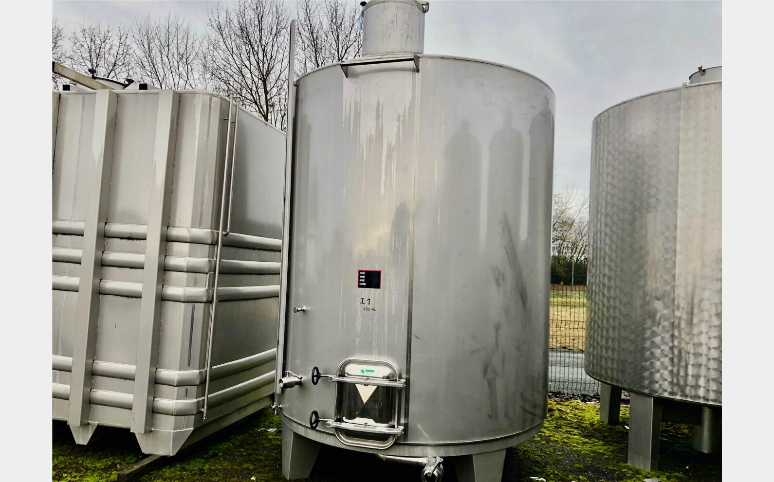 Stainless steel tank 304 100 HL (10 000 litres)