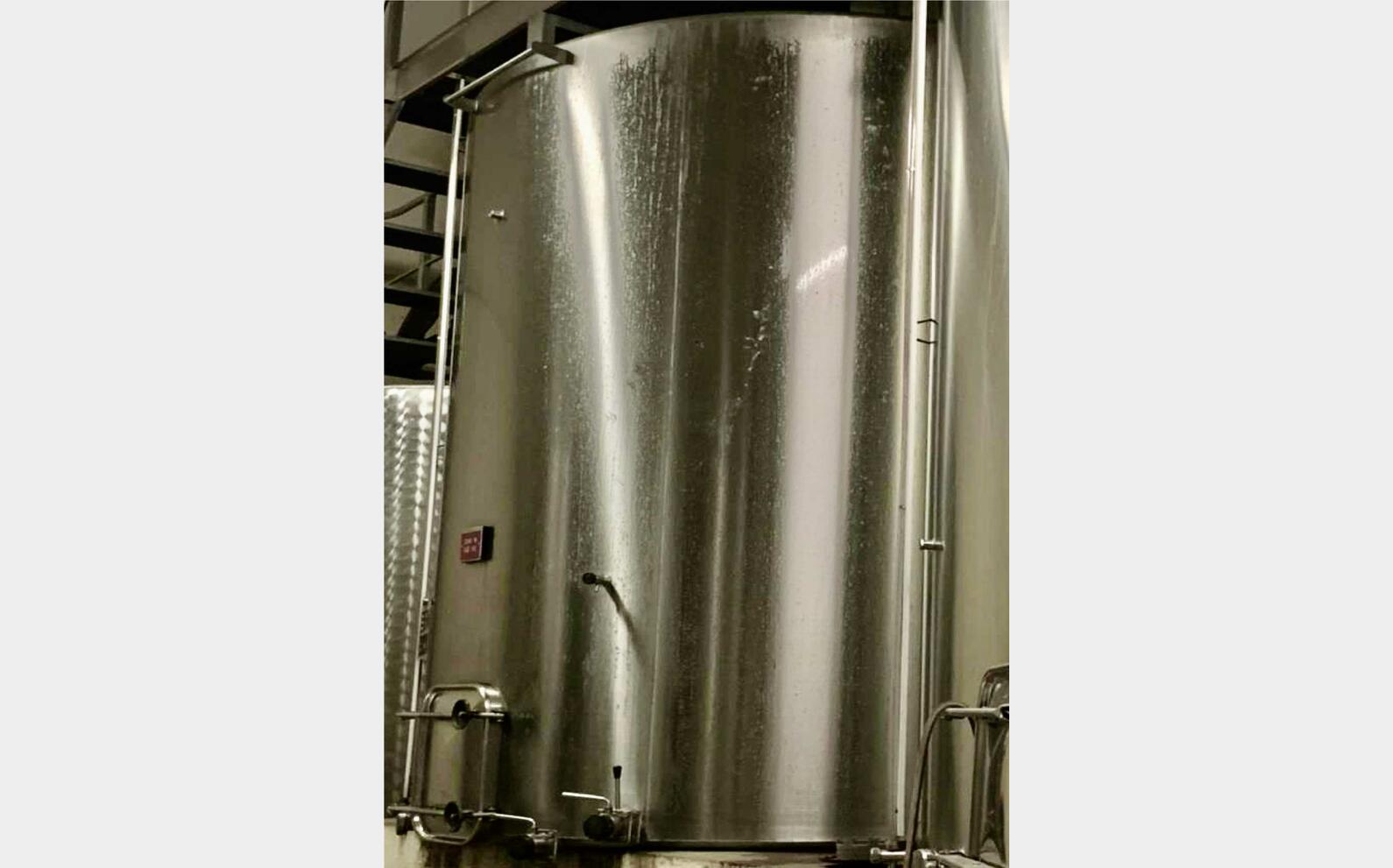Stainless steel tank 304 120 HL (12 000 liters)