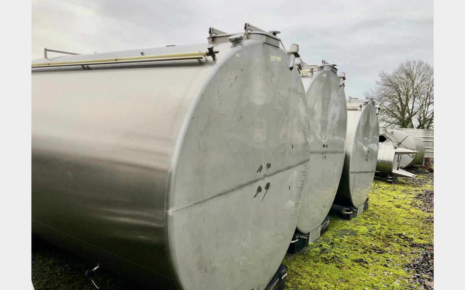 Stainless steel tank 304 120 HL (12 000 liters)