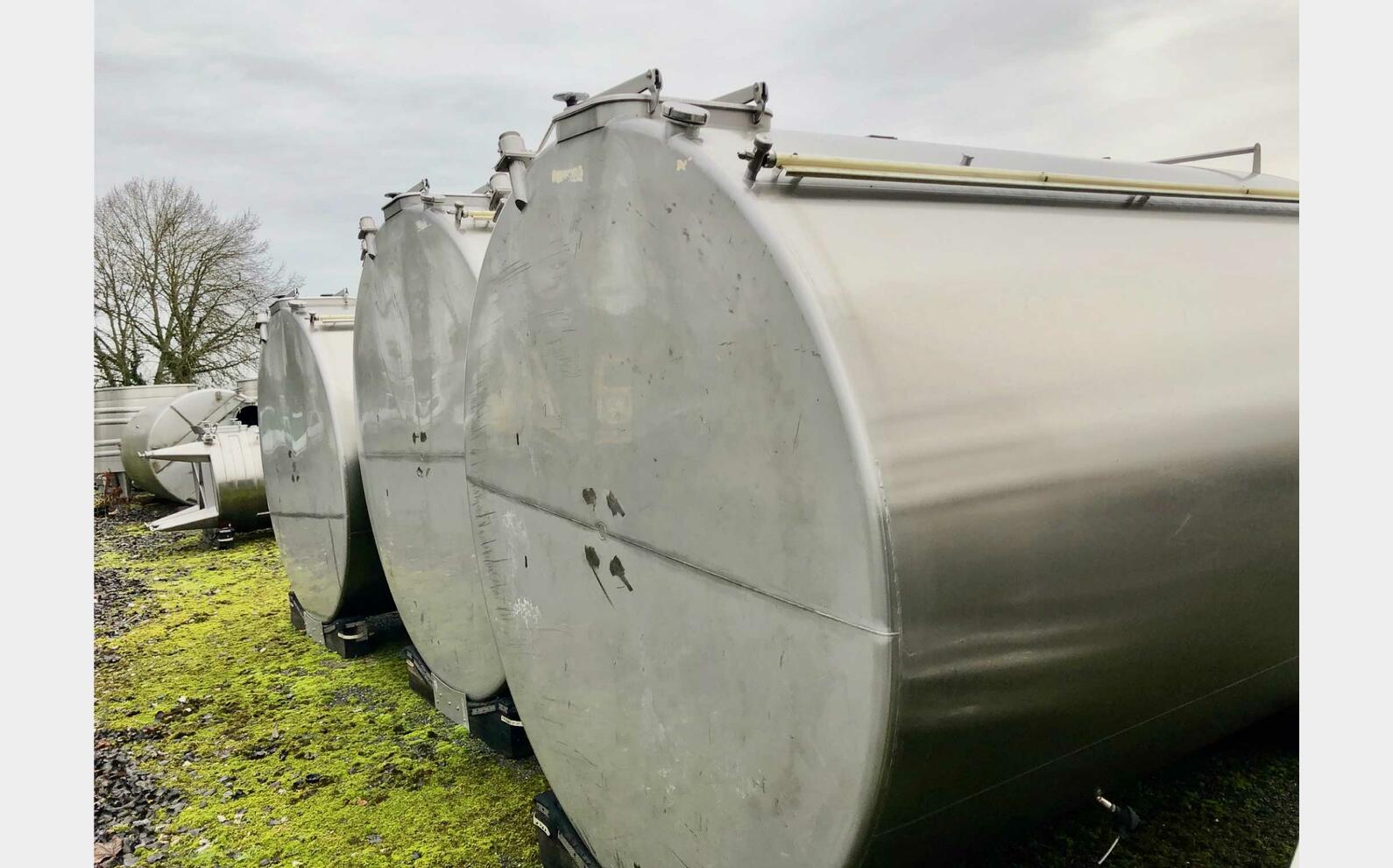 Stainless steel tank 304 140 HL (14 000 liters)