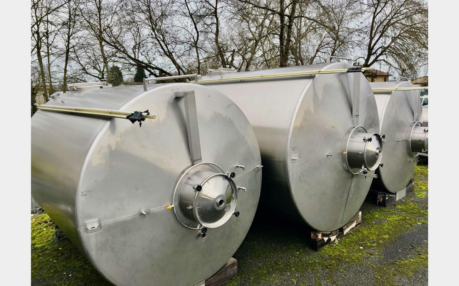 Stainless steel tank 304 140 HL (14 000 liters)