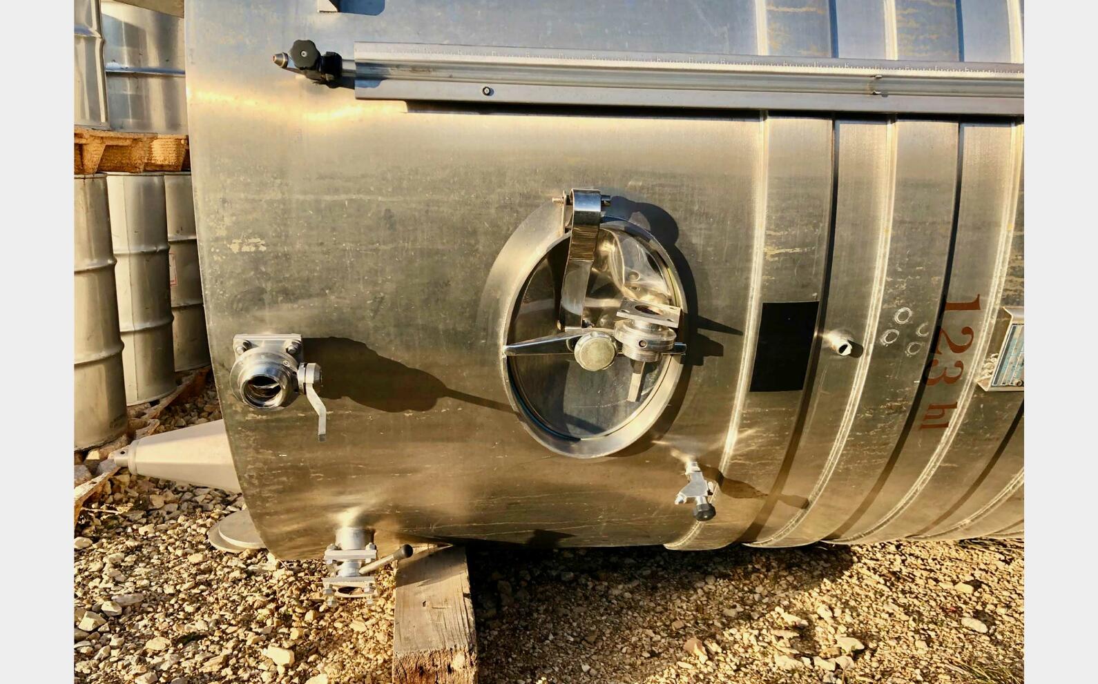 316 stainless steel storage tank 123 HL (12 300 liters) PIERRE GUERIN