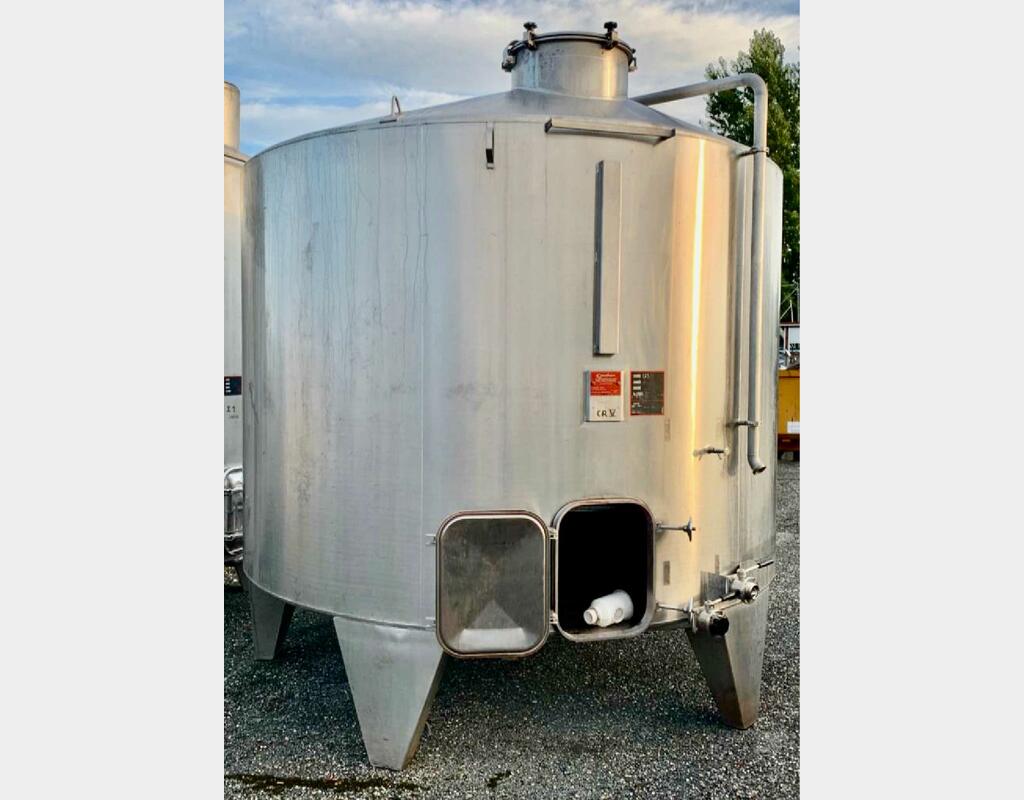 Stainless steel tank 304  - Flat bottom on frame/feet