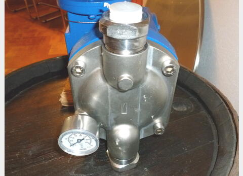 pompe doseuse INOX 316 ETAT NEUF JAMAIS SERVIE