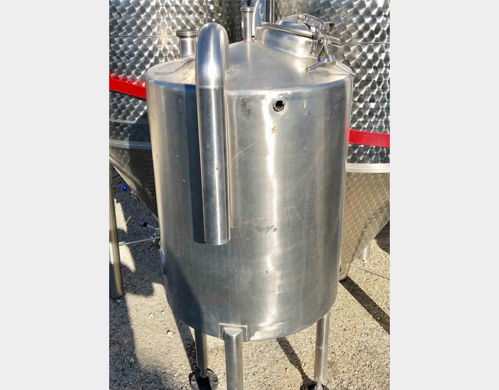 cuve inox cylindrique verticale LSDH18 200 litres