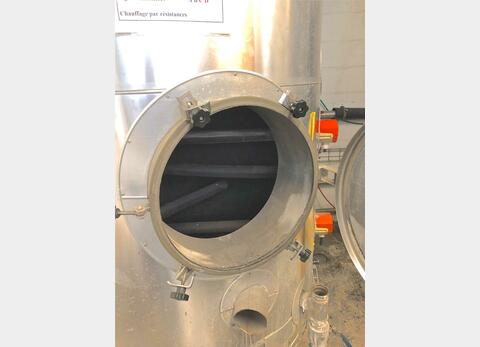 Cuve stockage inox calorifug&eacute;e