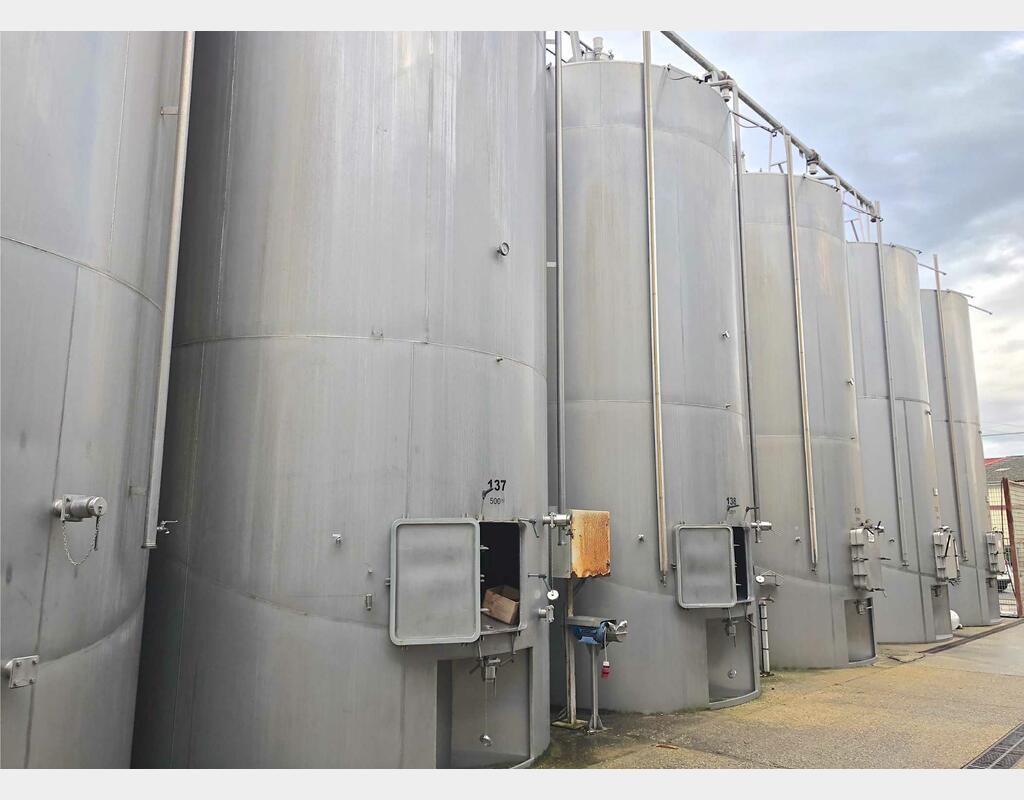 Cuve de stockage inox 304 - Volume : 500 hectos (50000 litres)