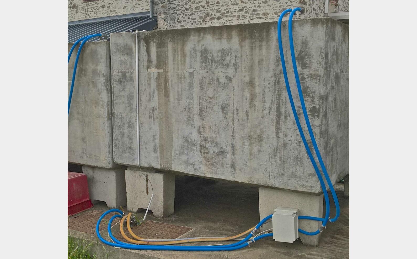 Cuve b&eacute;ton de 80 hls