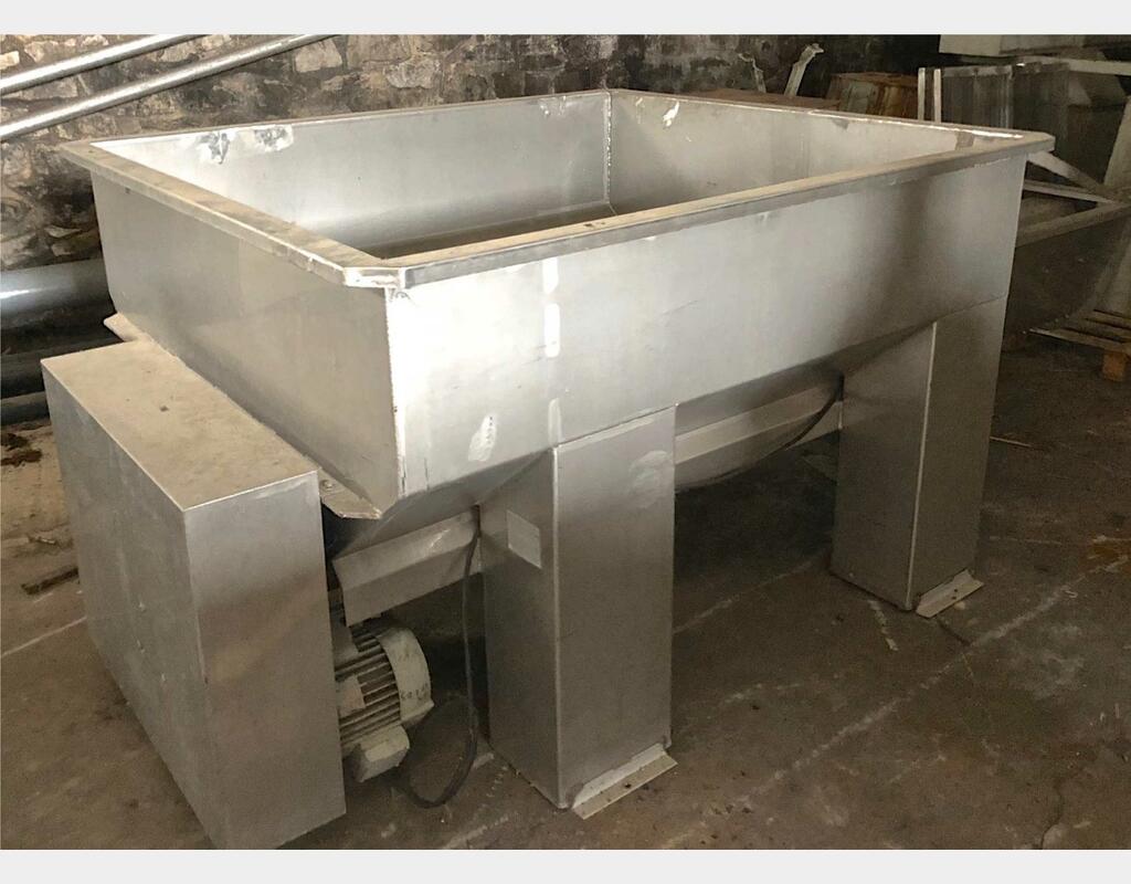 Conquet inox avec vis acier