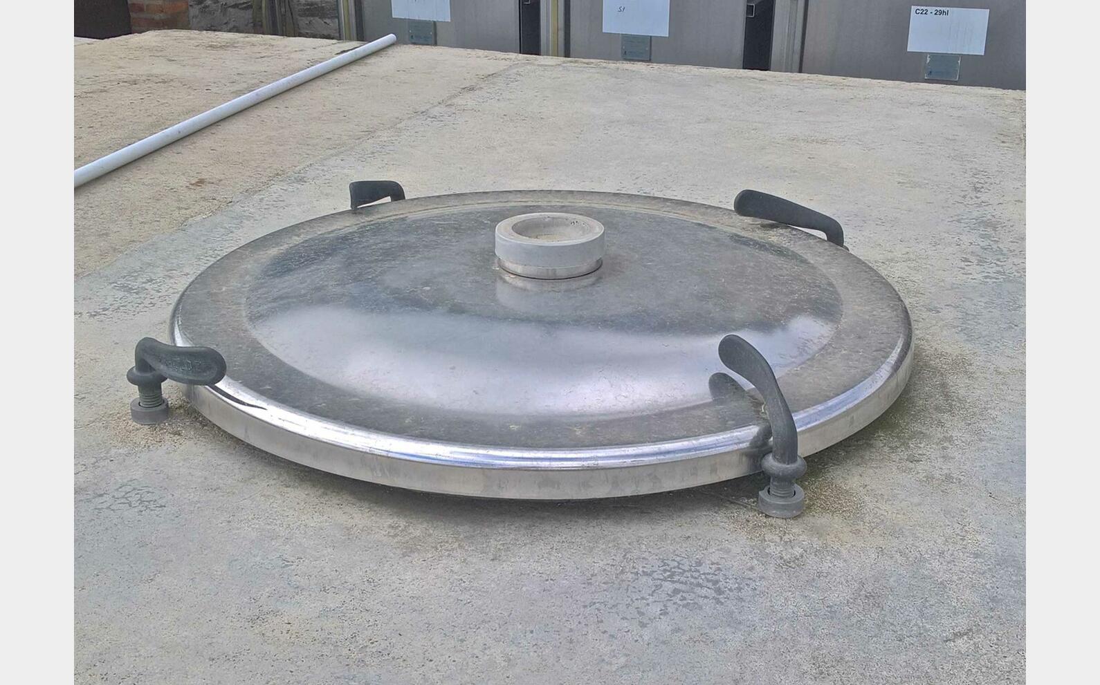 Cuve b&eacute;ton de 80 hls