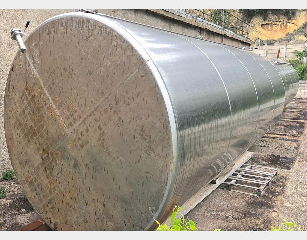 Cuve Inox cylindrique verticale - fond plat de 32 000 litres