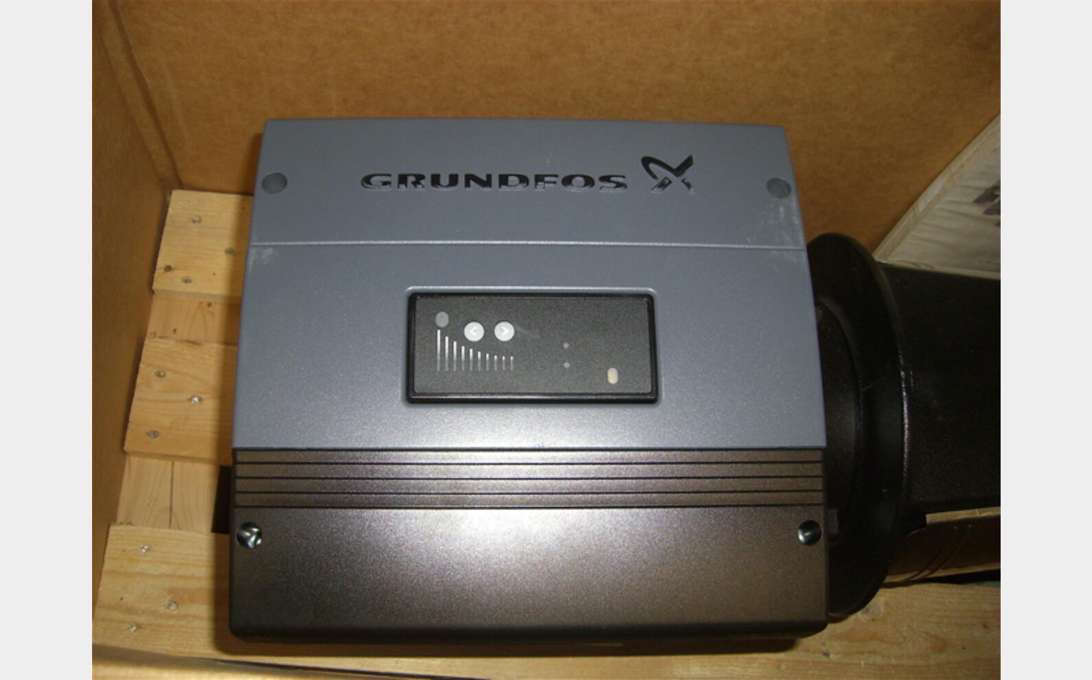 pompe centrifuge multicellulaire INOX 316 Type : CRNE32-2 A-F-G-E-HQQE Marque : GRUNDFOS