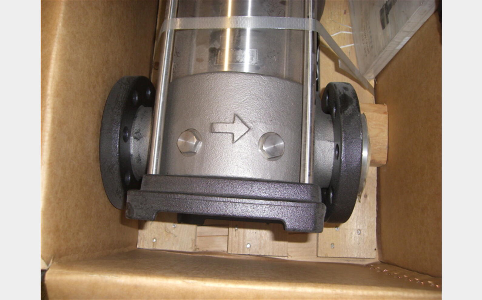 pompe centrifuge multicellulaire INOX 316 Type : CRNE32-2 A-F-G-E-HQQE Marque : GRUNDFOS