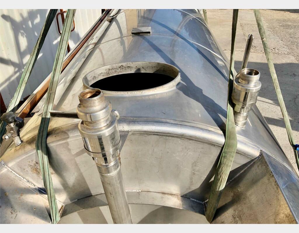 Stainless steel tank - Conical bottom on legs