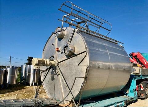 Stainless steel tank - Agitated 240 HL (24 000 litres)