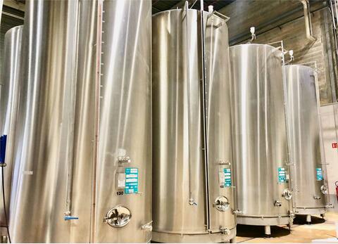 Cuve inox 304L - Fond plat 270 HL (27 000 litres) ETA