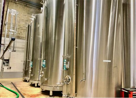304L stainless steel tank 270 HL (27 000 liters) ETA