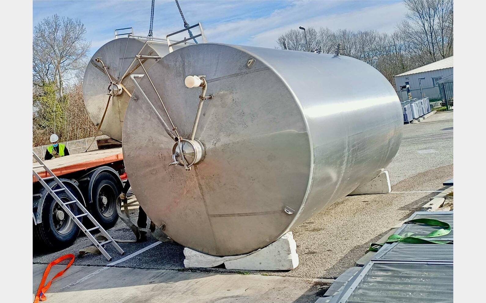304L stainless steel tank 270 HL (27 000 liters) ETA