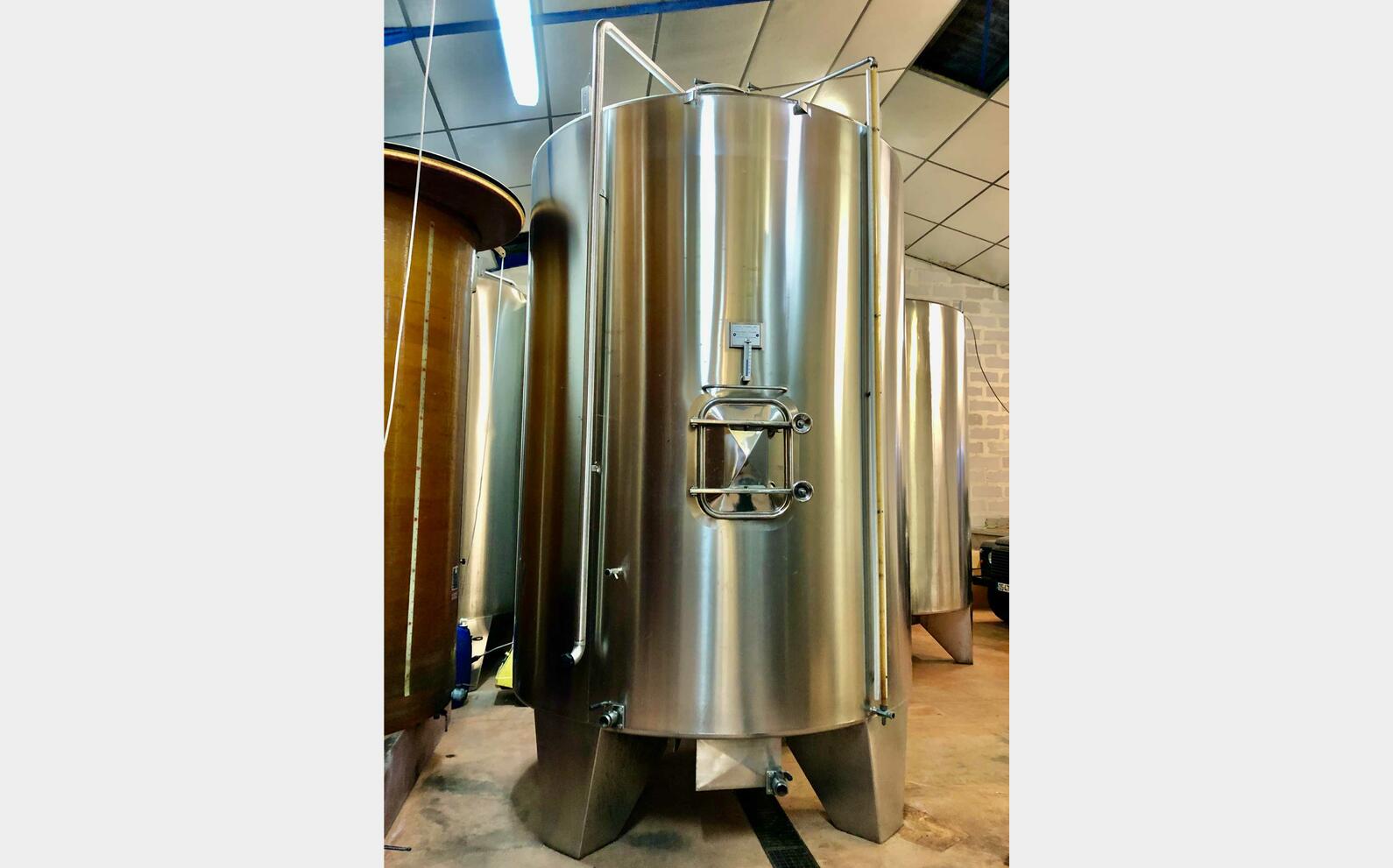 Cuve inox 304 - Stockage 135 HL (13 500 litres) RURALINOX