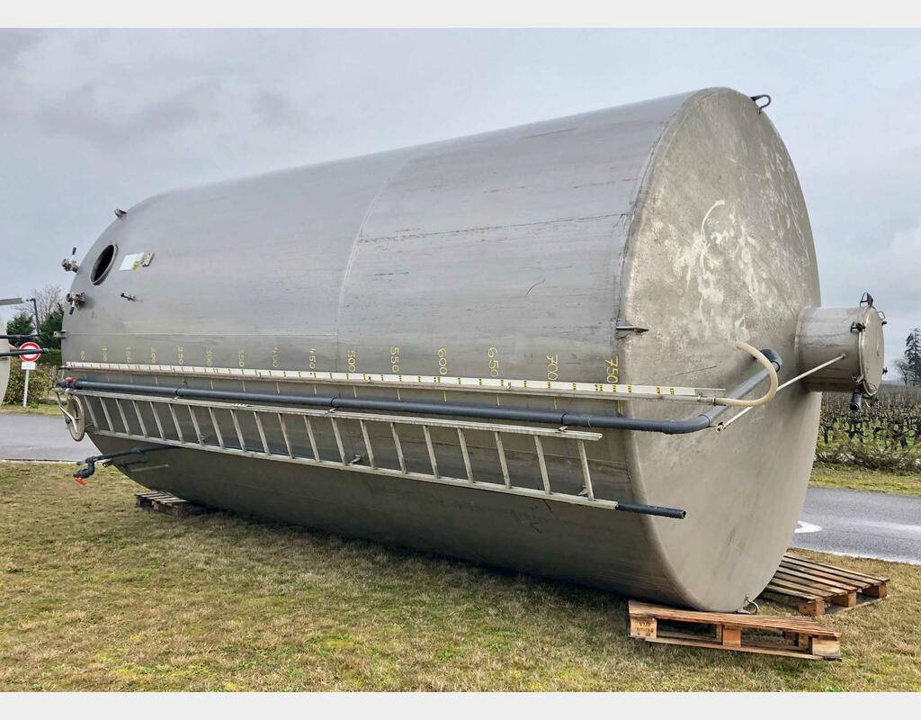 Stainless steel tank