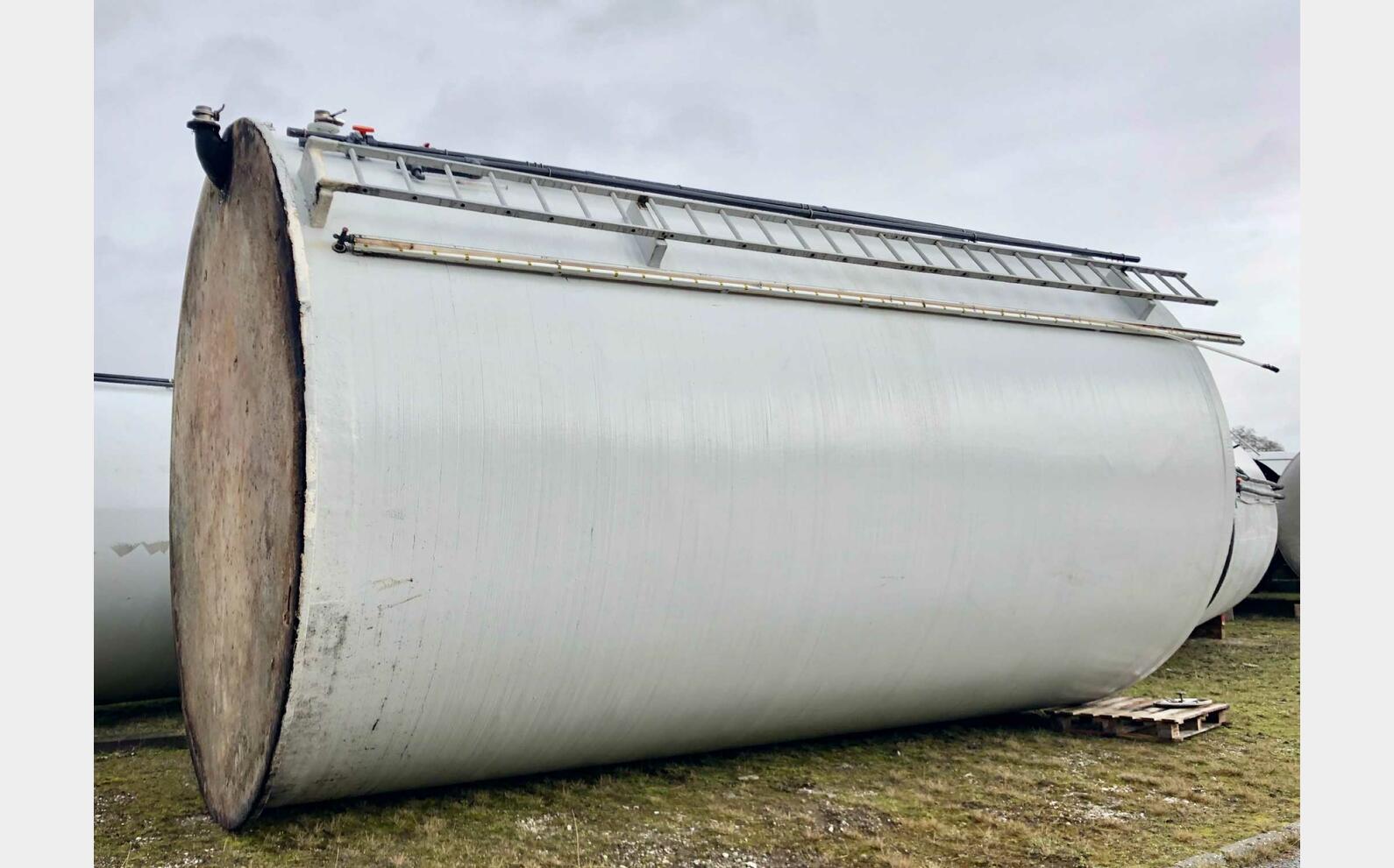 Cuve fibre 800 HL (80 000 litres)