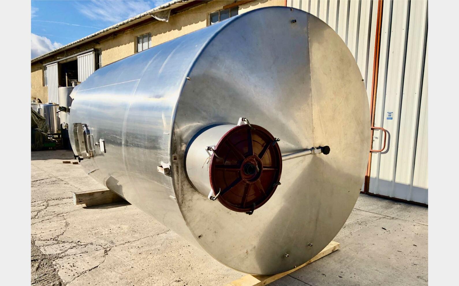Stainless steel tank 185 HL (18 500 liters) CTM