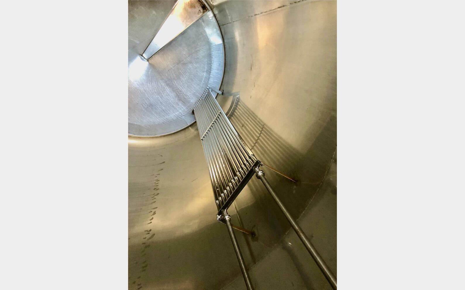 Cuve inox 304 - Avec drapeau 185 HL (18 500 litres) CTM