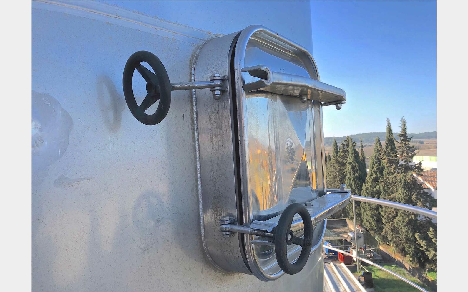 cuve stockage INOX autovidante