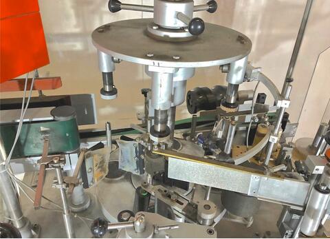 Self-adhesive labeller PU0118