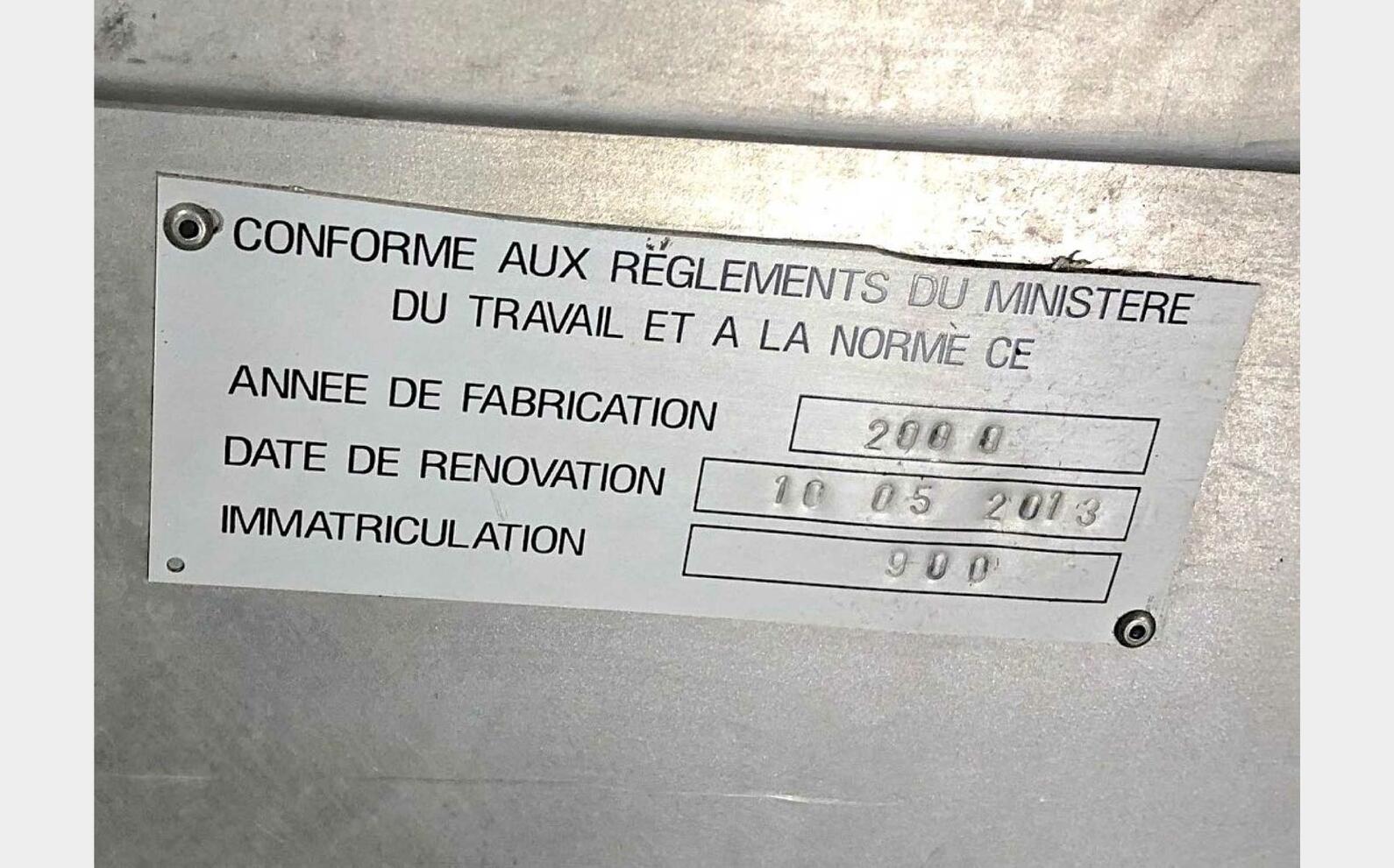 Self-adhesive labeller PU0118