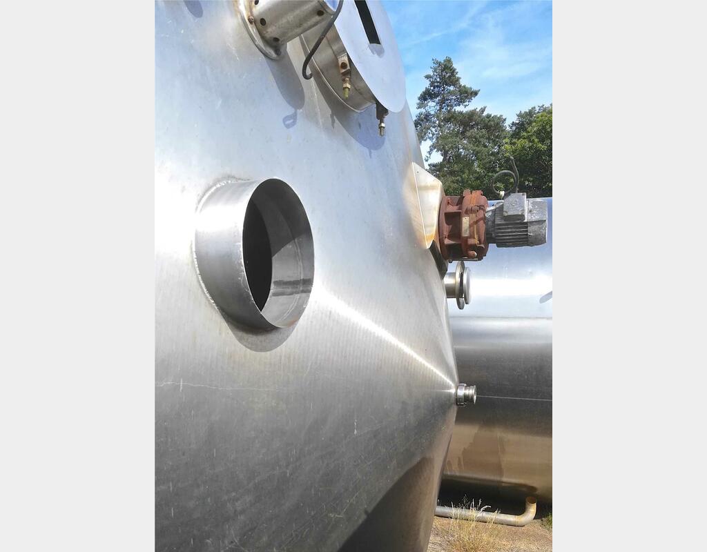 Cuve de mélange inox - Volume : 500 hectos (50000 litres)