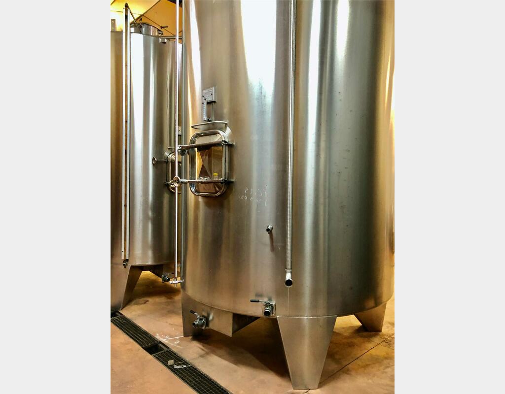 Stainless steel tank  - Storage 135 HL (13 500 liters) RURALINOX