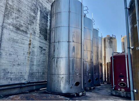 Stainless steel tank 304 - Vertical with flat bottom