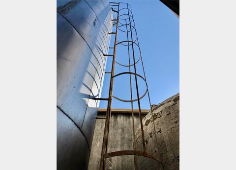 Stainless steel tank 304 - Vertical with flat bottom