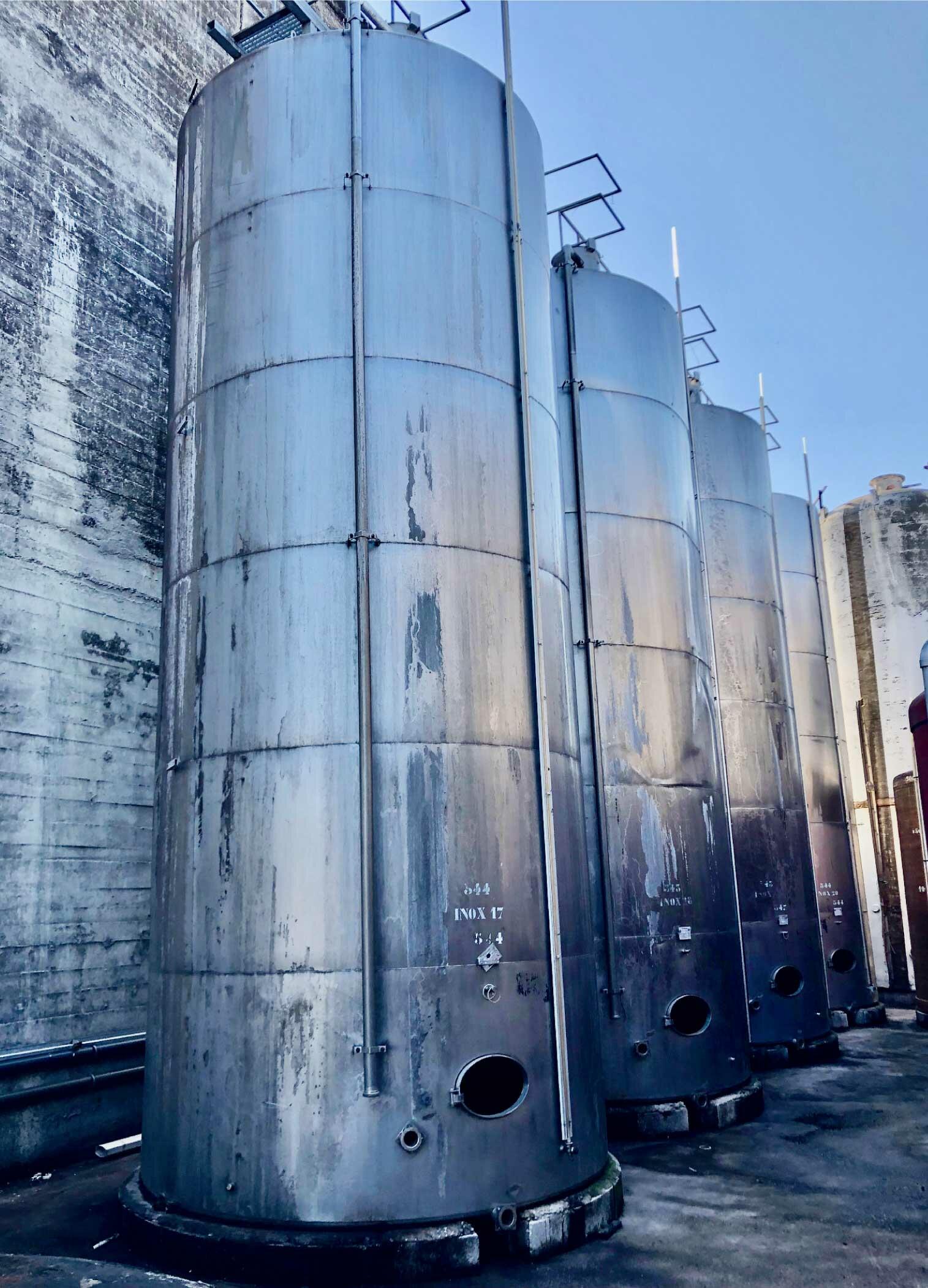 Stainless steel tank 304 - Vertical with flat bottom
