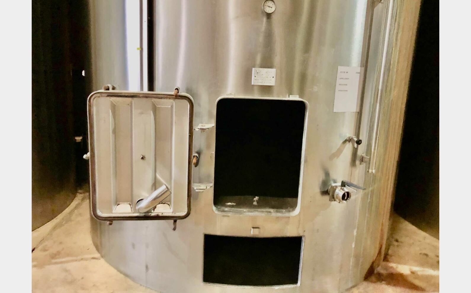 304 stainless steel tank 369 HL (36 900 liters)