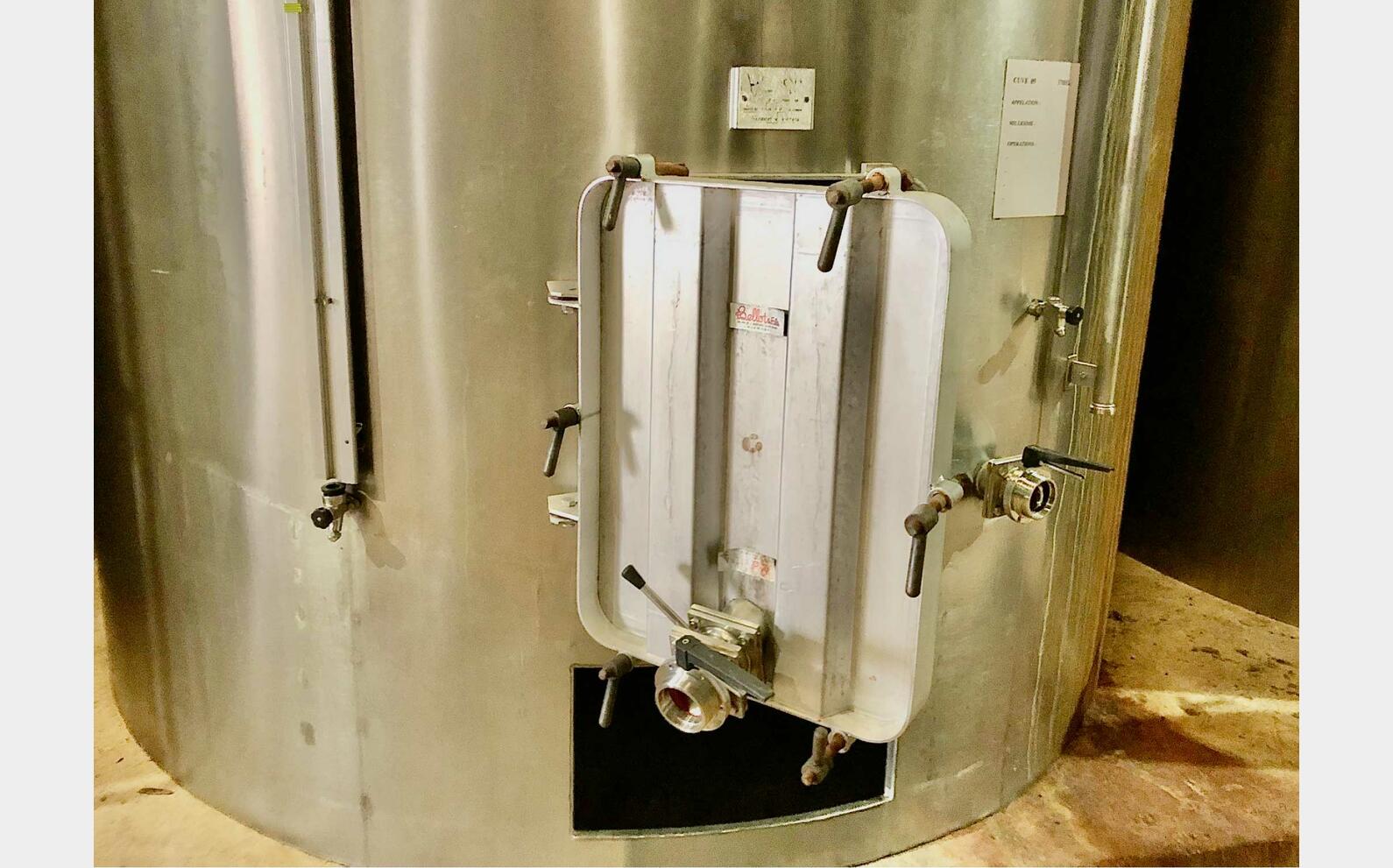 304 stainless steel tank 369 HL (36 900 liters)