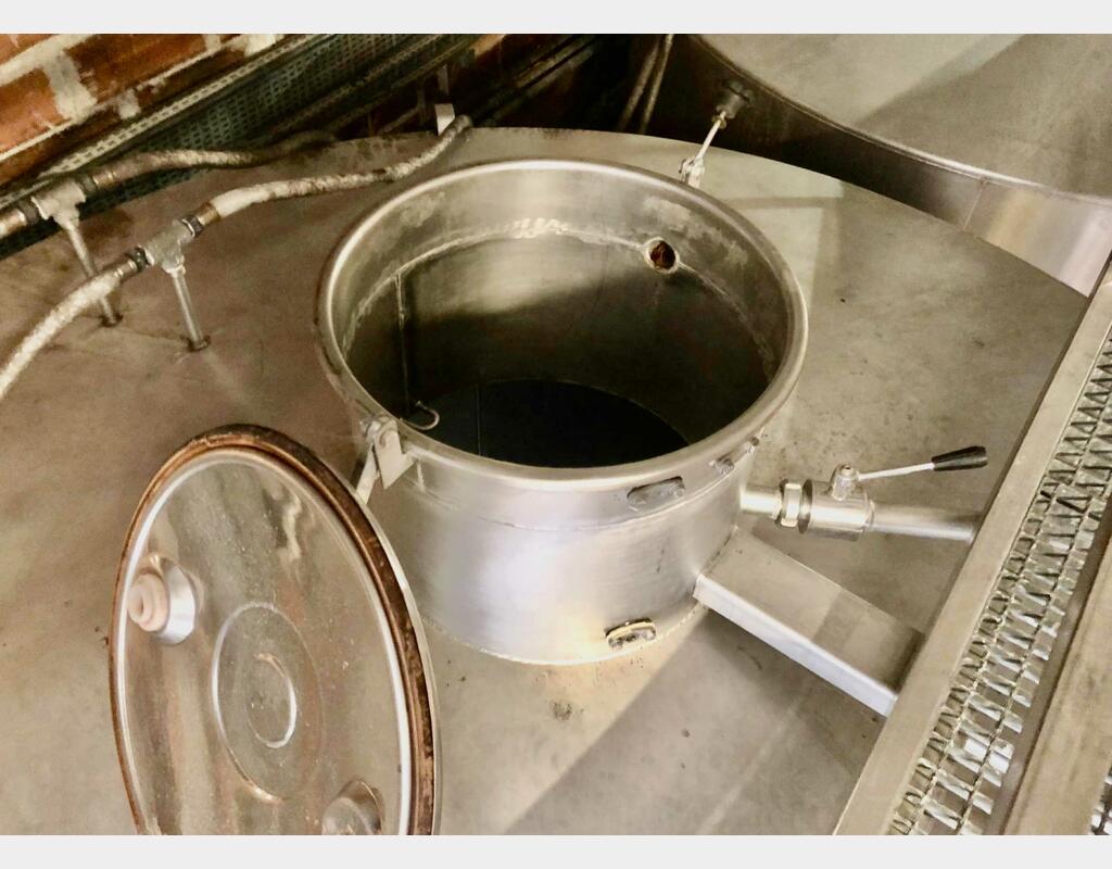 Cuve inox 304 - Fond incliné