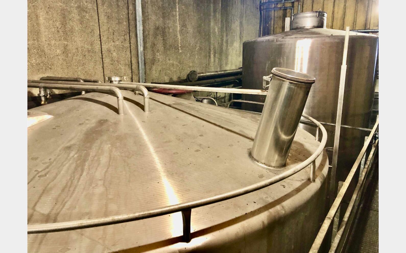 316 stainless steel tank 400 HL (40 000 liters)