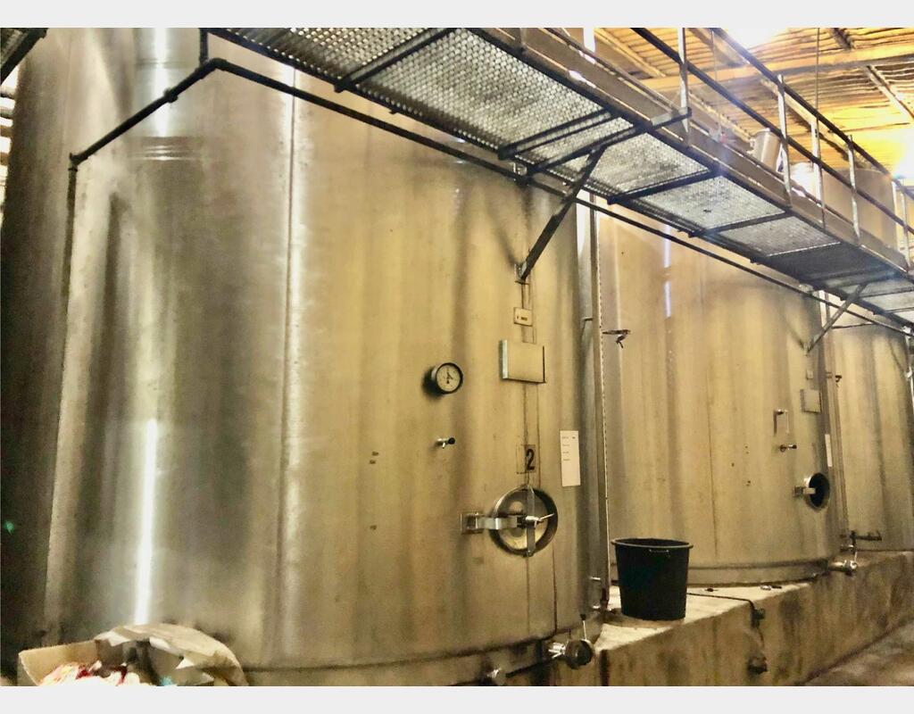 316 stainless steel tank - On invert