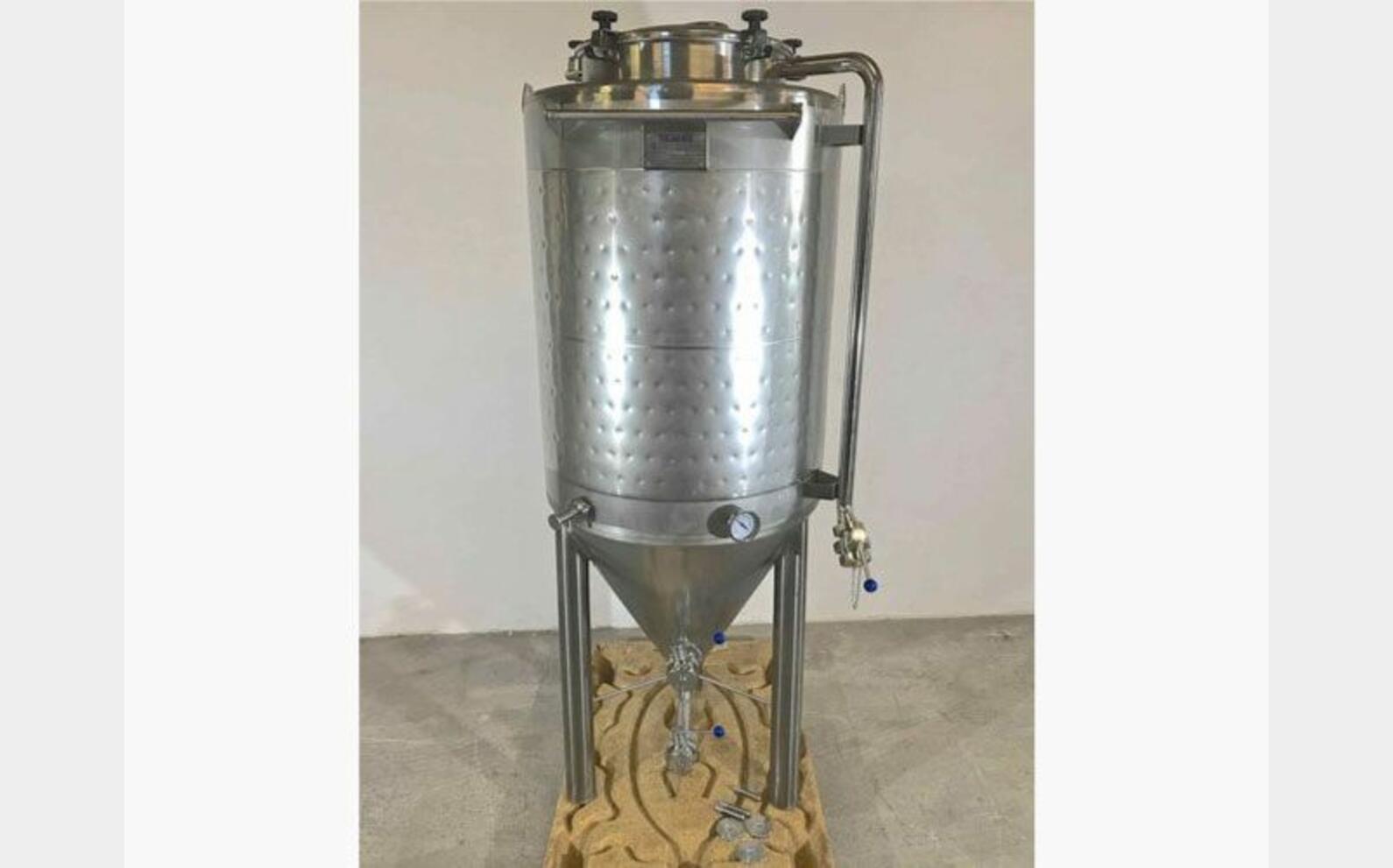 Cuve inox 304 - 6.4 HL 6.4 HL (640 Litres) ARSILAC