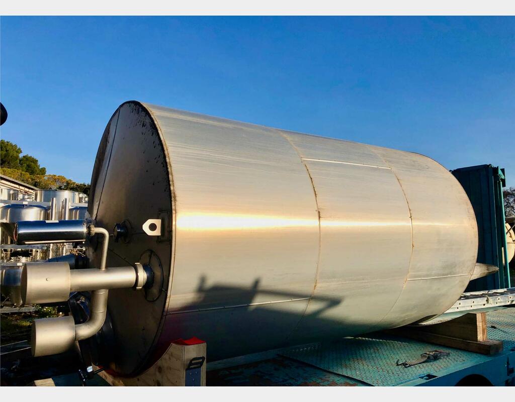 Stainless steel tank - Insulated