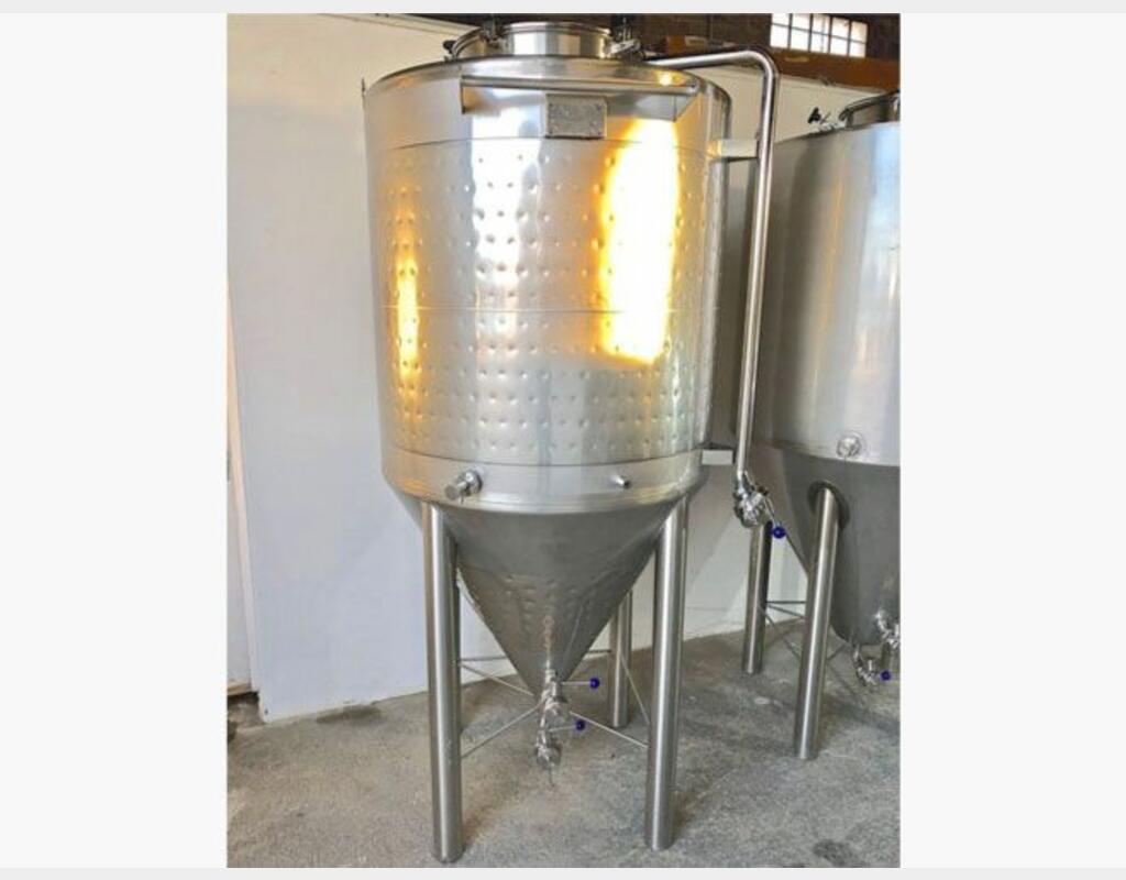 Closed cylindrical conical tank 12 HL (1200 liters) ARSILAC