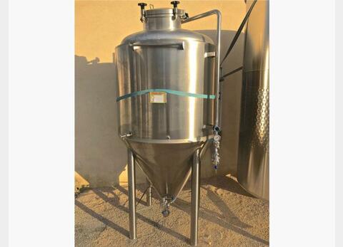 Insulated tank on 304 stainless steel - Cylindro-conical