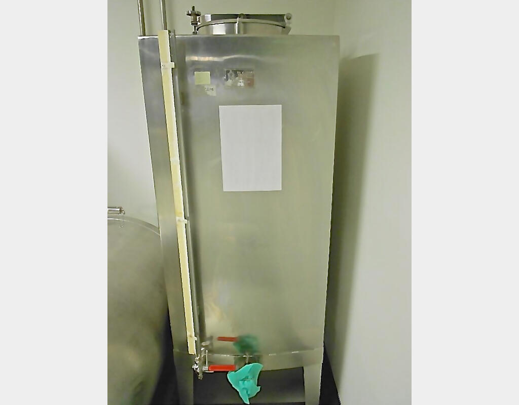 Cuve INOX rectangulaire - Volume : 650 litres