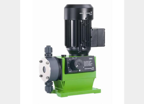 Pompe doseuse GRUNDFOS Mod&egrave;le : DMX 226 version 525-3
